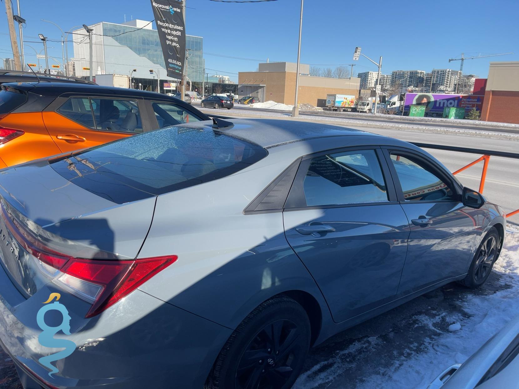 Hyundai Elantra 2.0 Blue