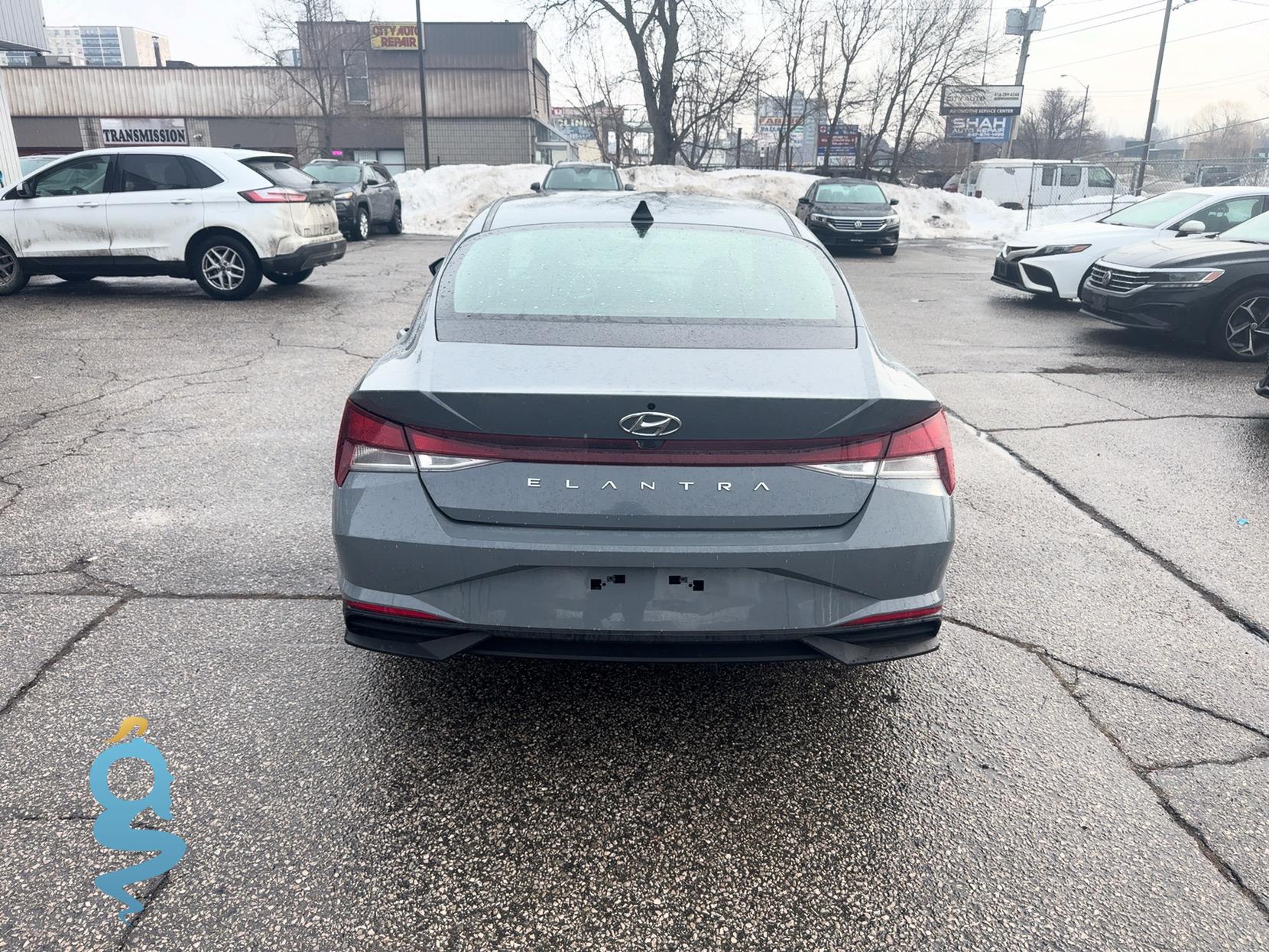 Hyundai Elantra 2.0 Blue