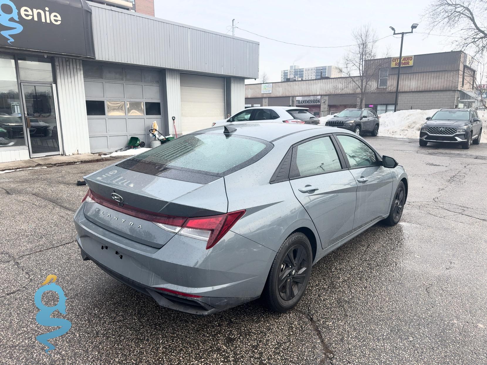 Hyundai Elantra 2.0 Blue