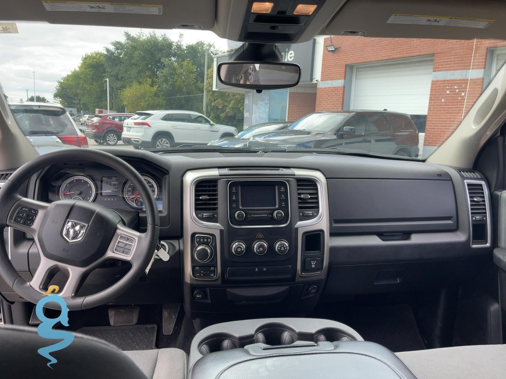 Ram 1500 5.7 Crew Cab SLT Classic (DS)