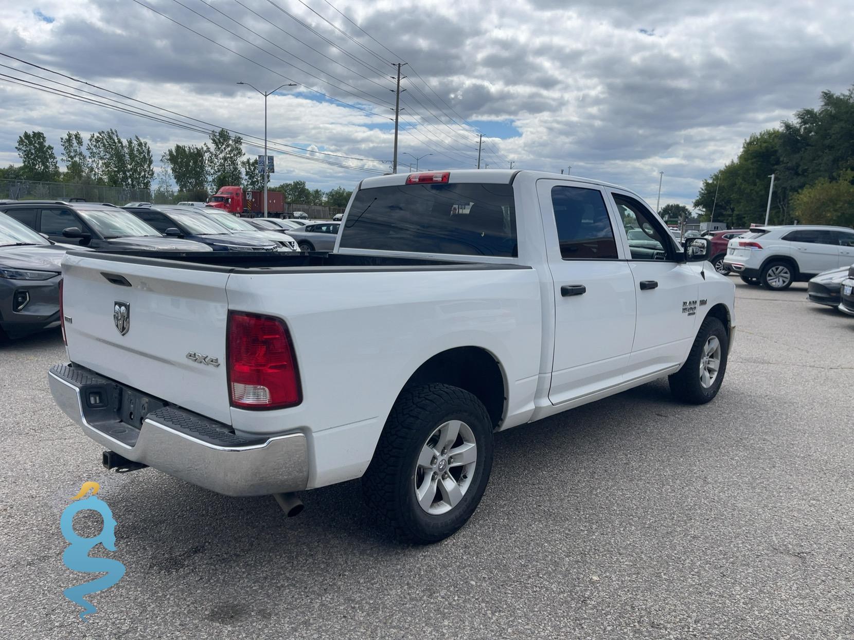 Ram 1500 5.7 Crew Cab SLT Classic (DS)