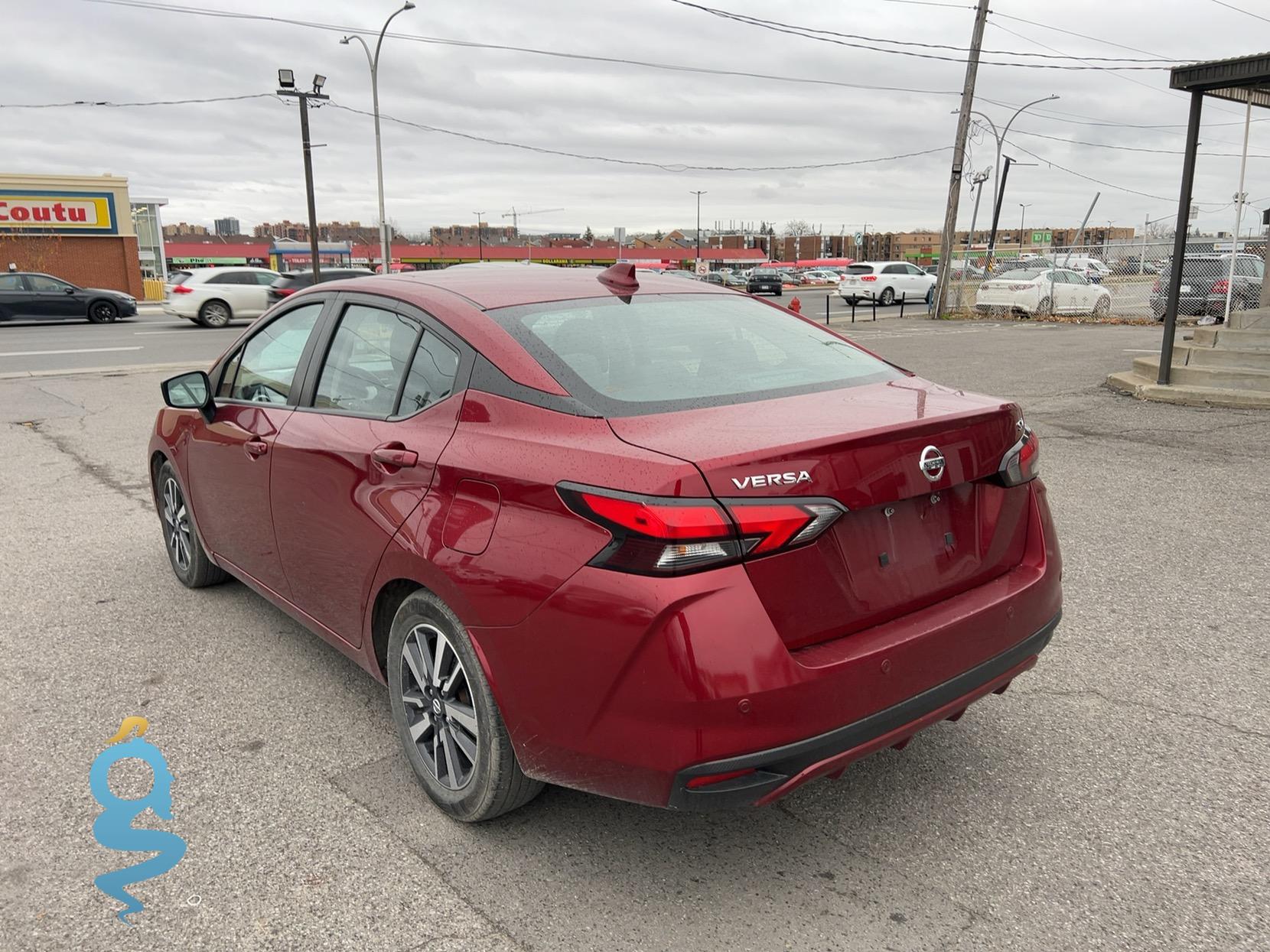 Nissan Versa 1.6 Grade SV