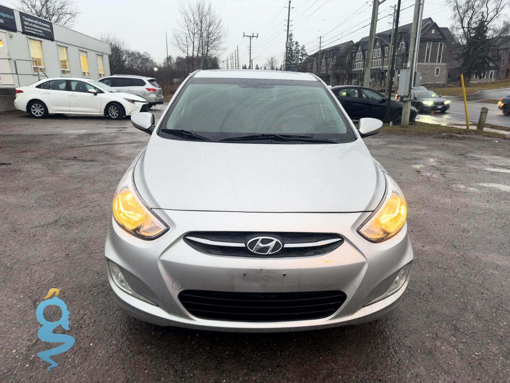 Hyundai Accent 1.6 SE Base