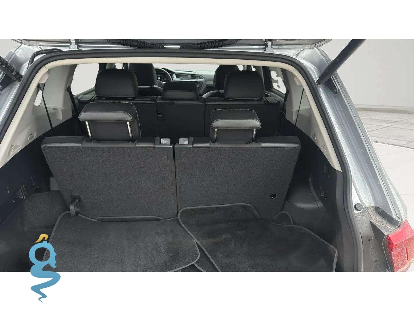 Volkswagen Tiguan 2.0 4Motion SE Wolfsburg Edition w/Sunroof Pkg.