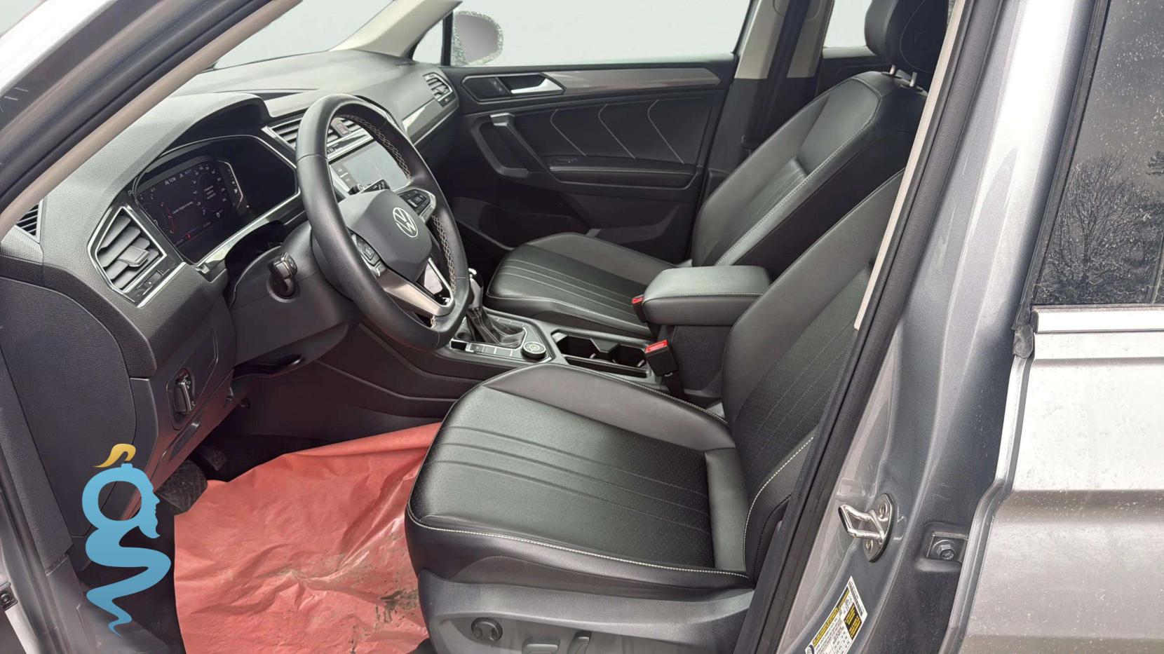 Volkswagen Tiguan 2.0 4Motion SE Wolfsburg Edition w/Sunroof Pkg.