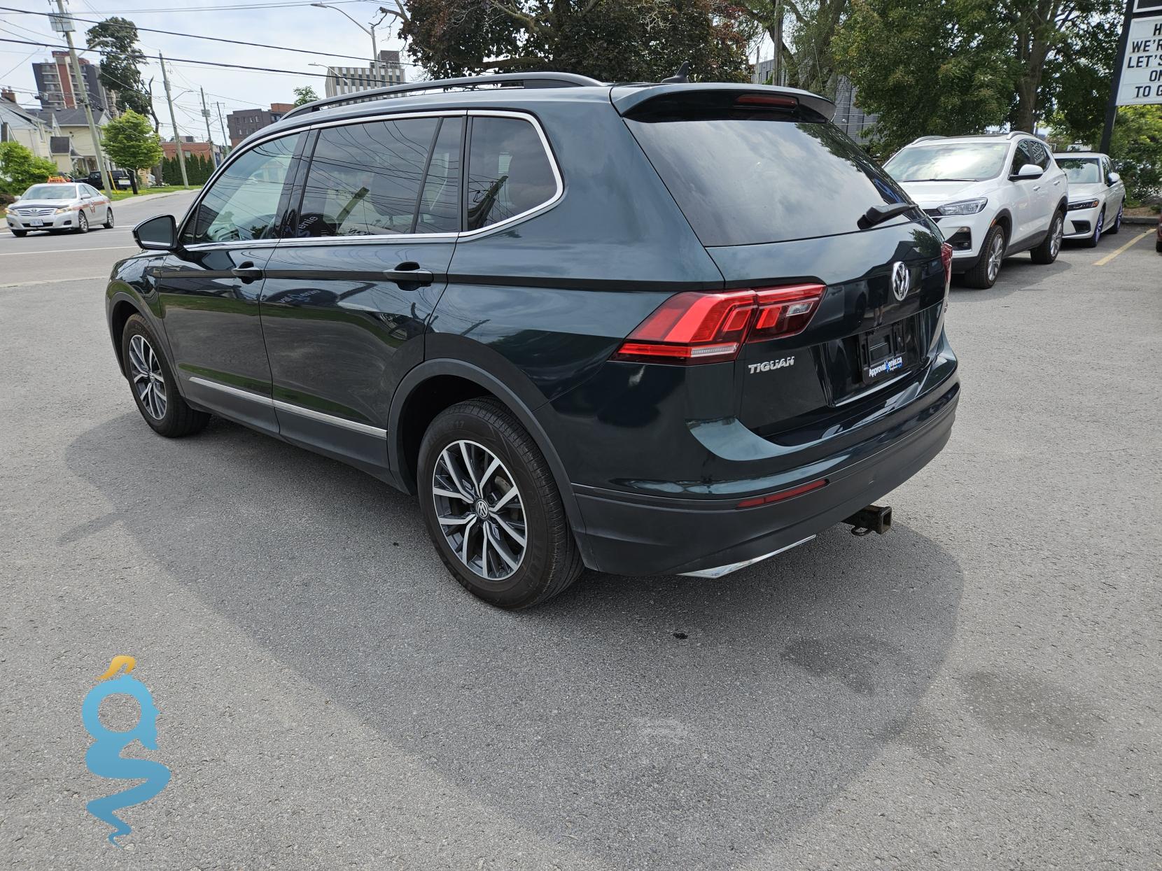 Volkswagen Tiguan 2.0 SE, SEL 4Motion