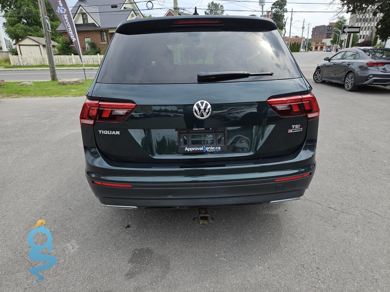 Volkswagen Tiguan 2.0 SE, SEL 4Motion