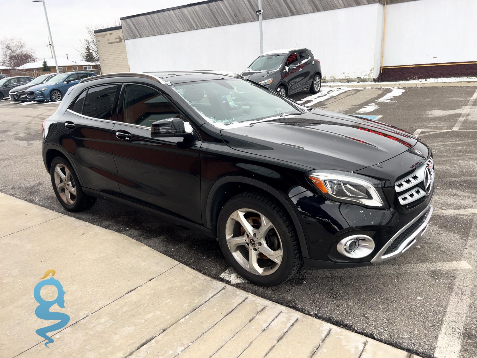 Mercedes-Benz GLA 250 2.0 4-MATIC