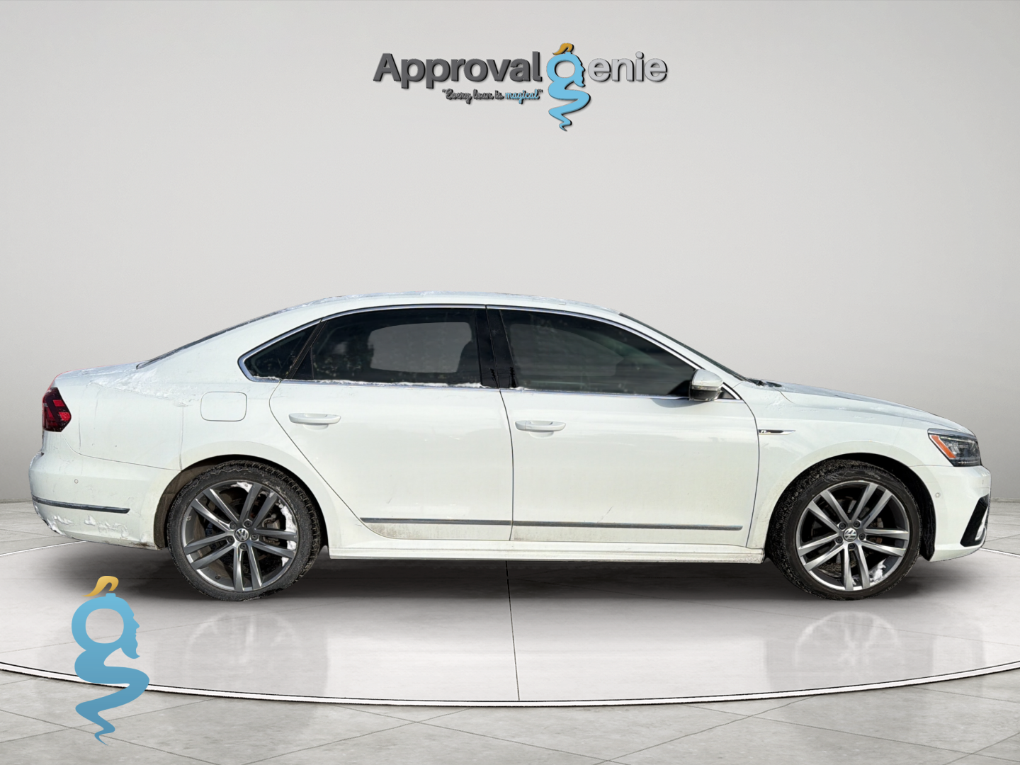 Volkswagen Passat 1.8 Highline w/ R-Line