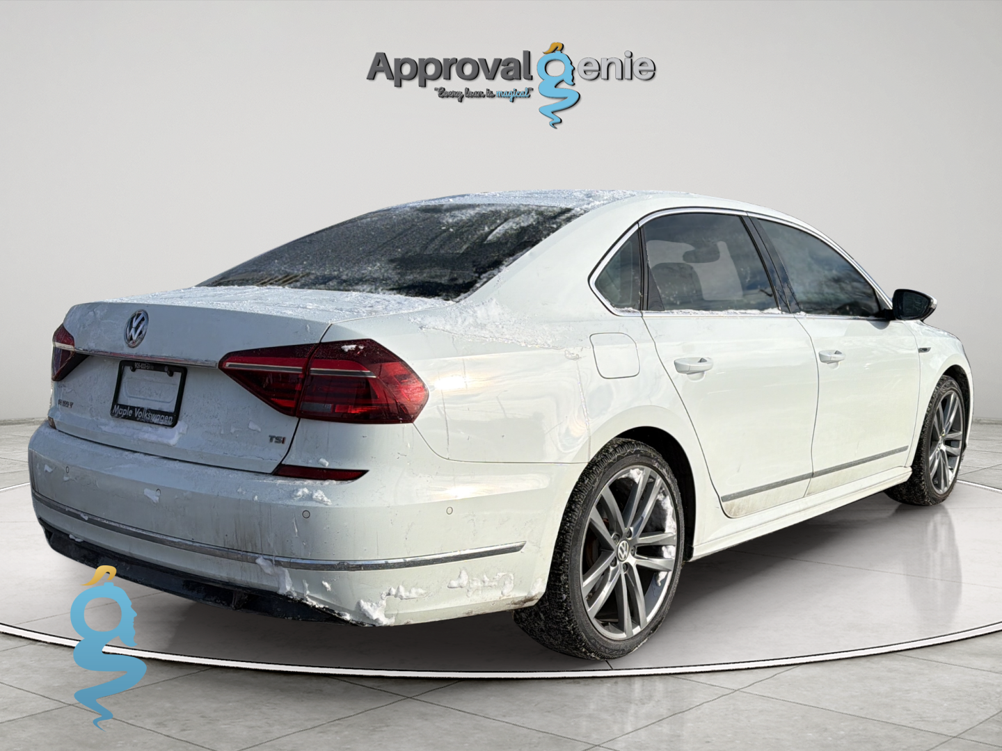 Volkswagen Passat 1.8 Highline w/ R-Line