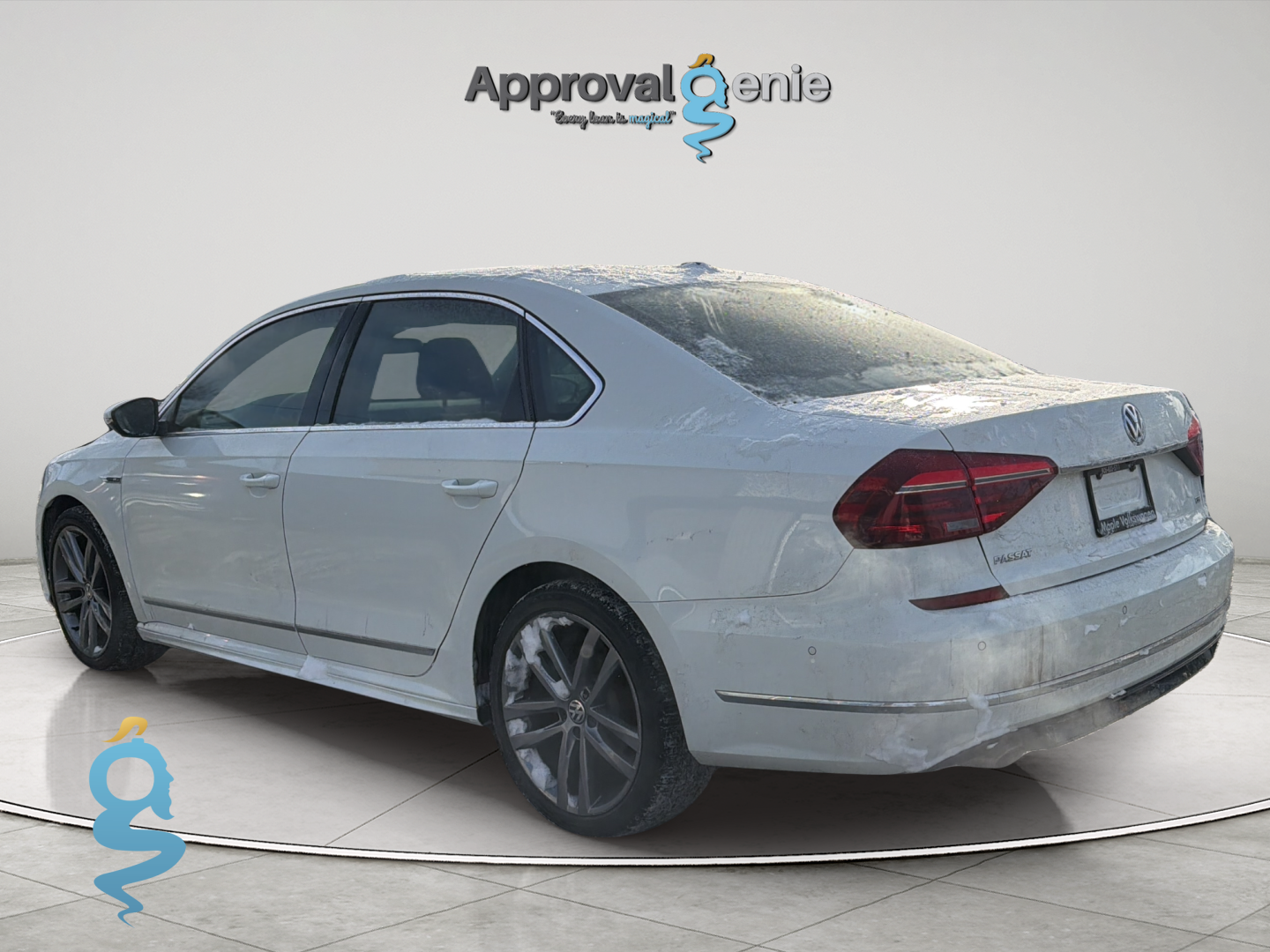 Volkswagen Passat 1.8 Highline w/ R-Line