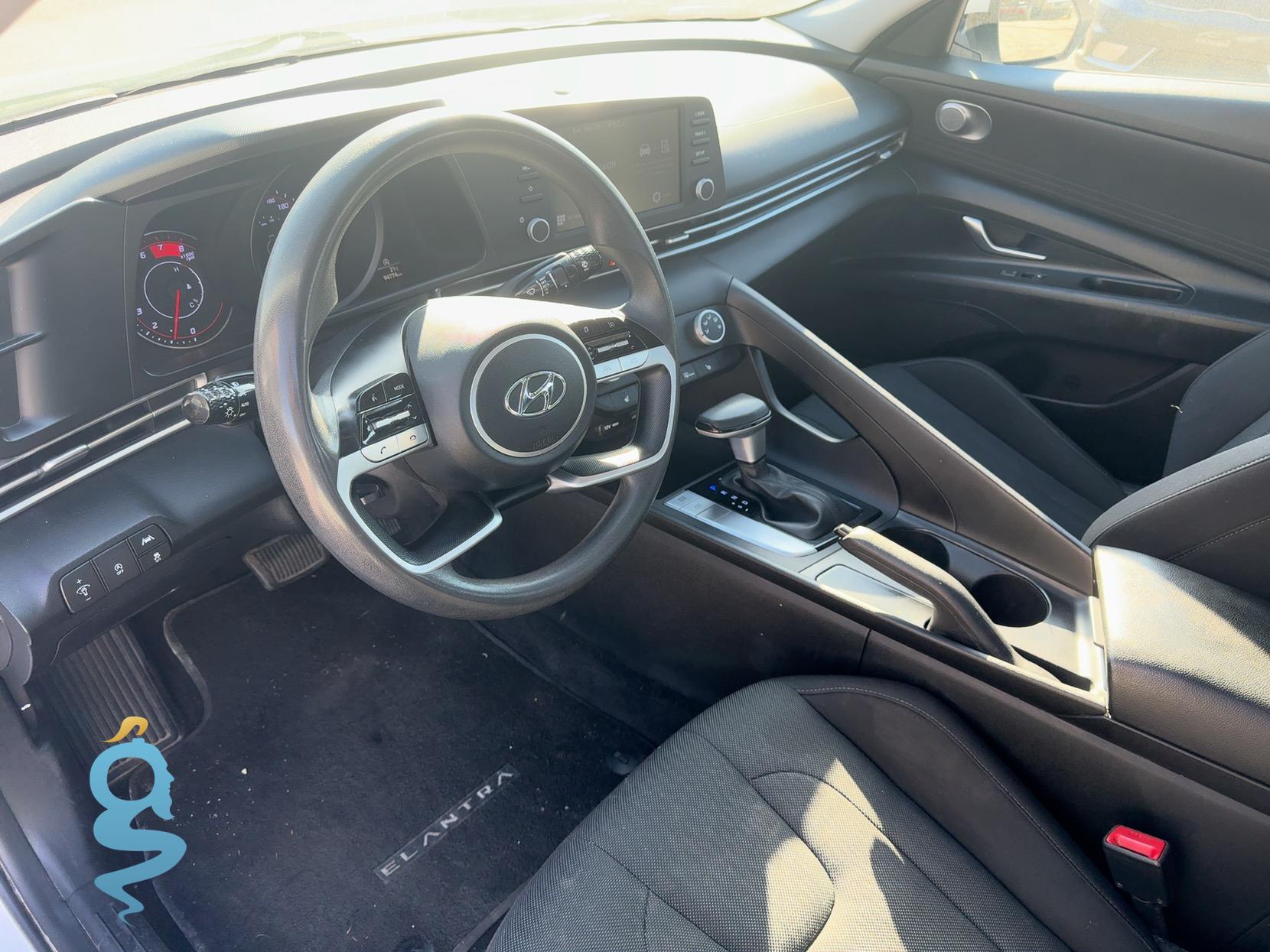 Hyundai Elantra 2.0 SEL