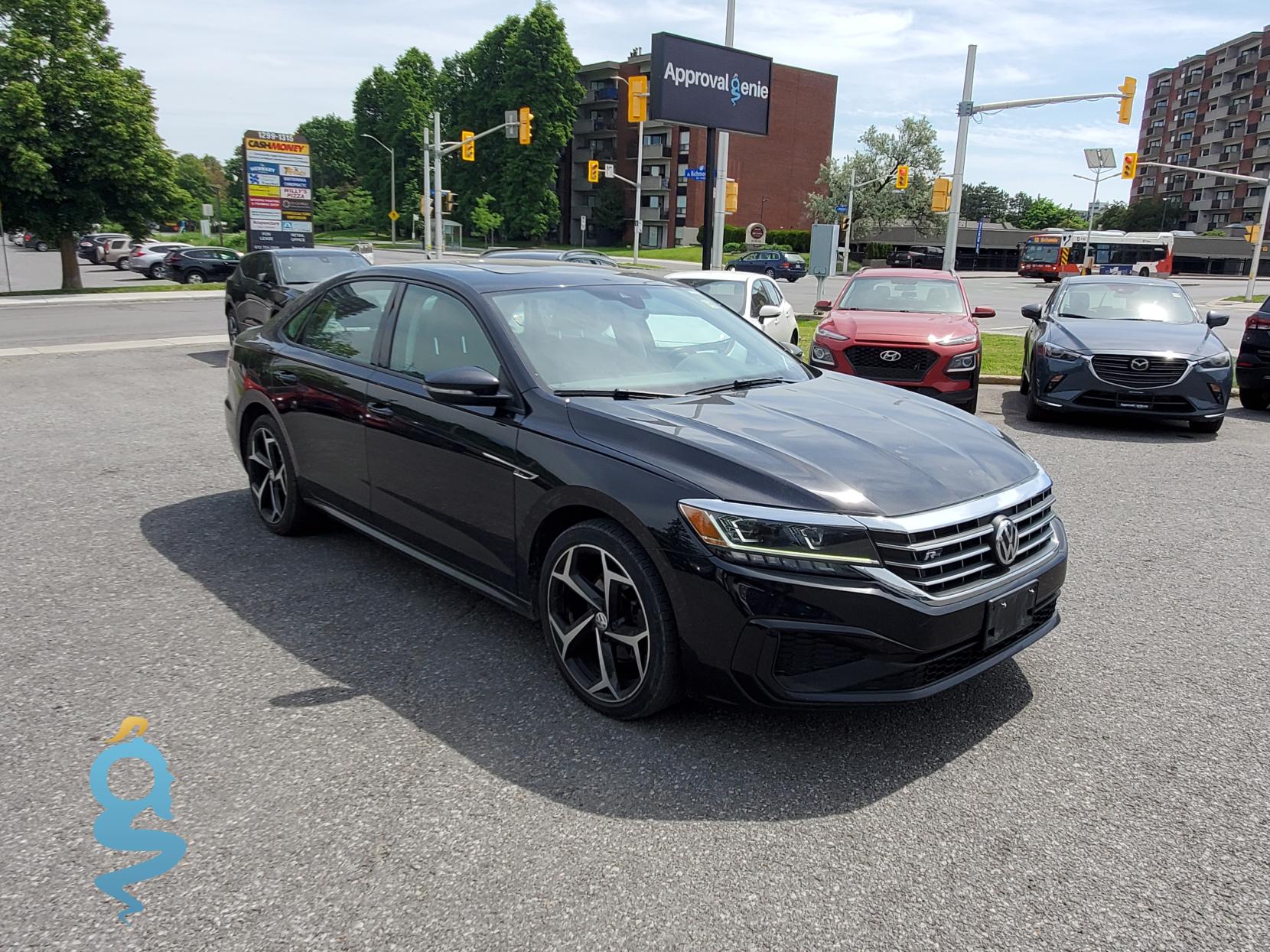 Volkswagen Passat 2.0 Execline w/R-Line Pkg.