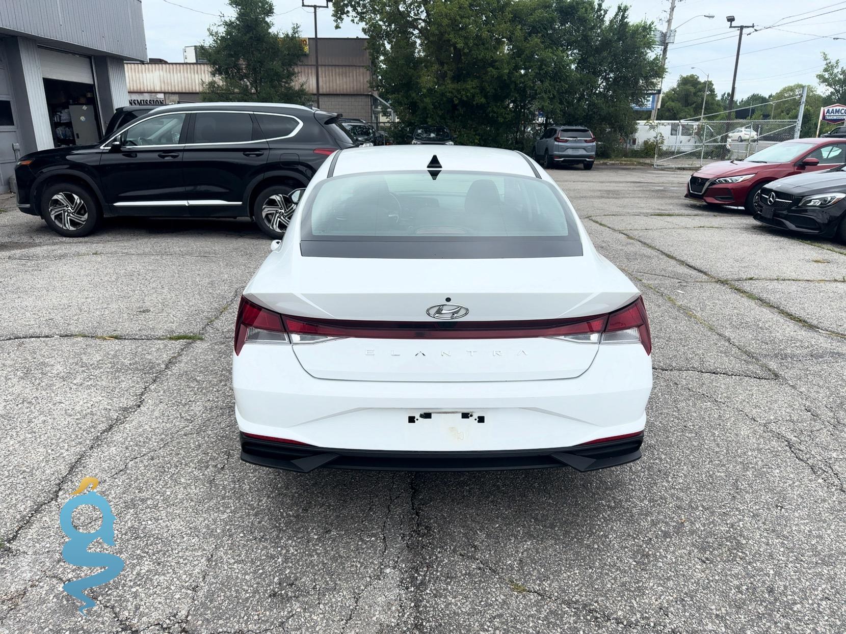 Hyundai Elantra 2.0 Blue