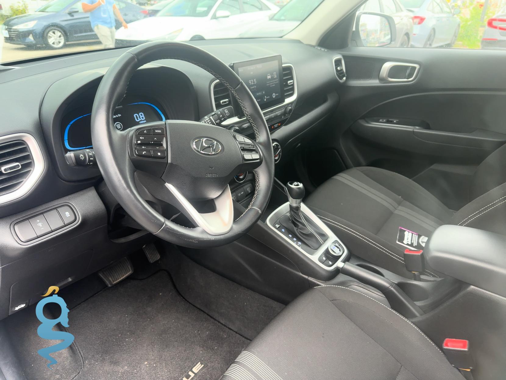 Hyundai Venue 1.6 Preferred  SEL, Limited