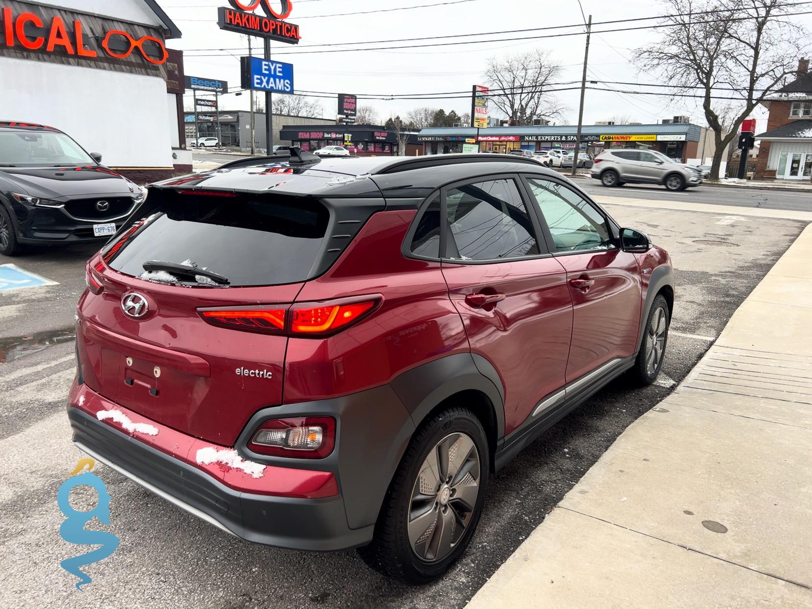 Hyundai Kona SEL