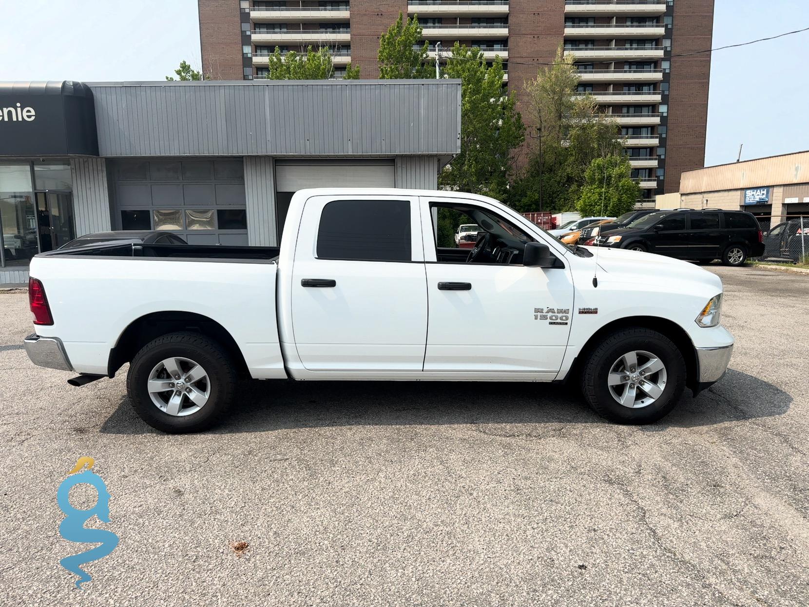 Ram 1500 5.7 Crew Cab SLT Classic (DS)