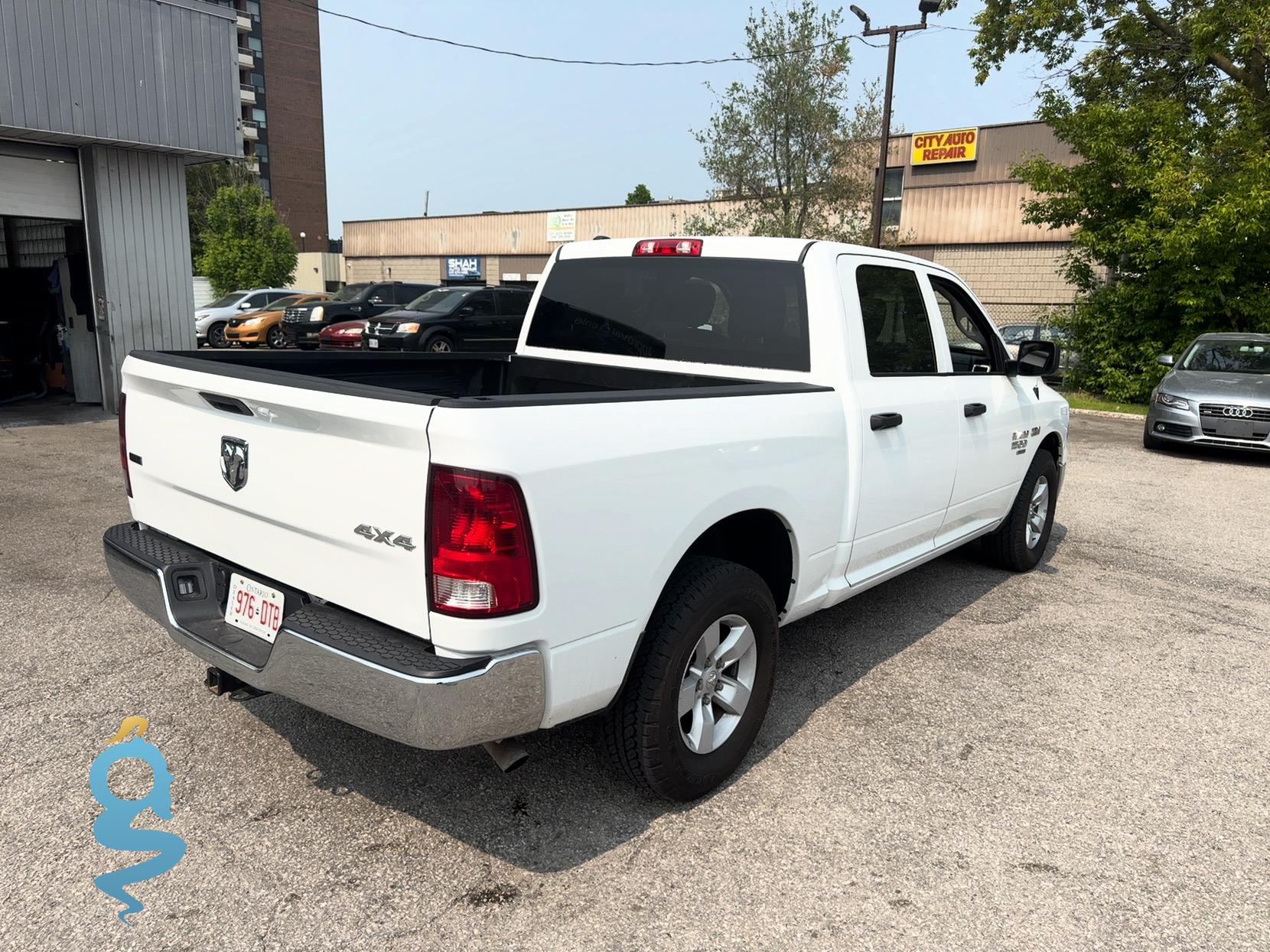 Ram 1500 5.7 Crew Cab SLT Classic (DS)