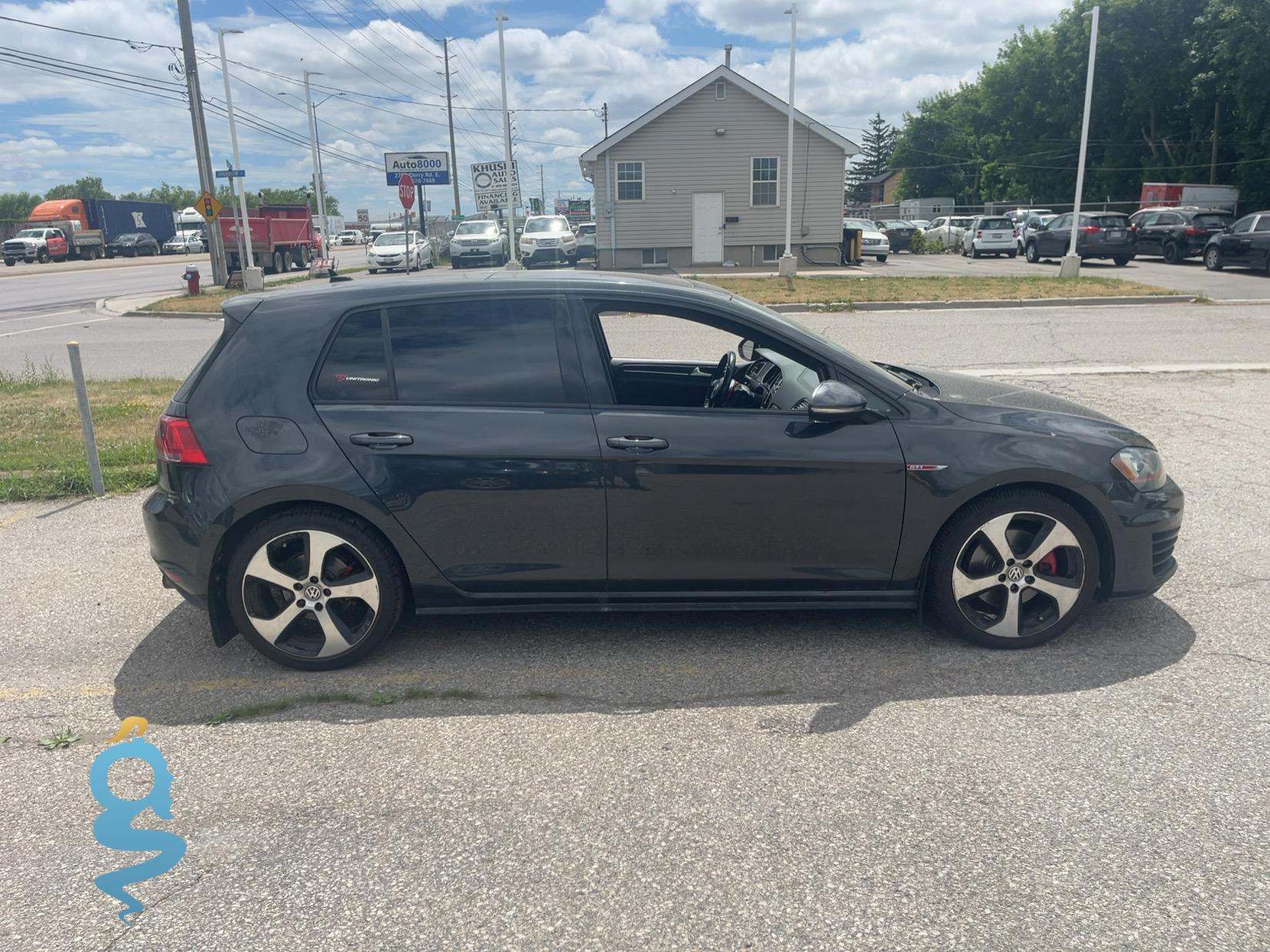Volkswagen Golf 2.0 2.0T Base/ Performace Pkg. S, SE, Autobahn