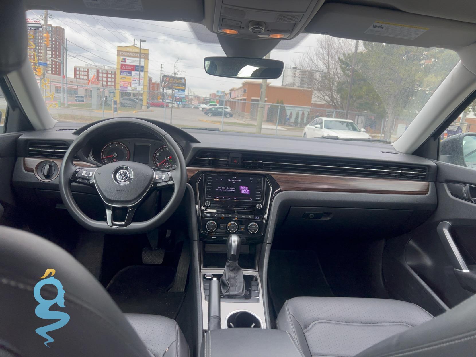 Volkswagen Passat 2.0 Limited Edition Sedan