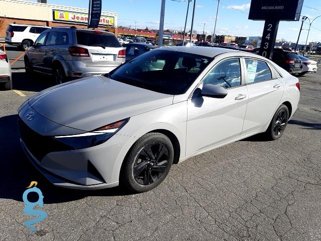 Hyundai Elantra 2.0 Blue