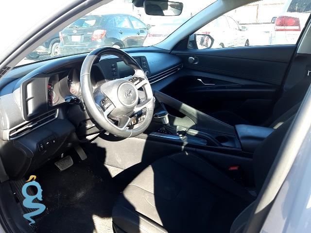 Hyundai Elantra 2.0 Blue