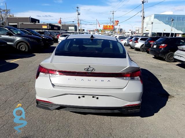 Hyundai Elantra 2.0 Blue