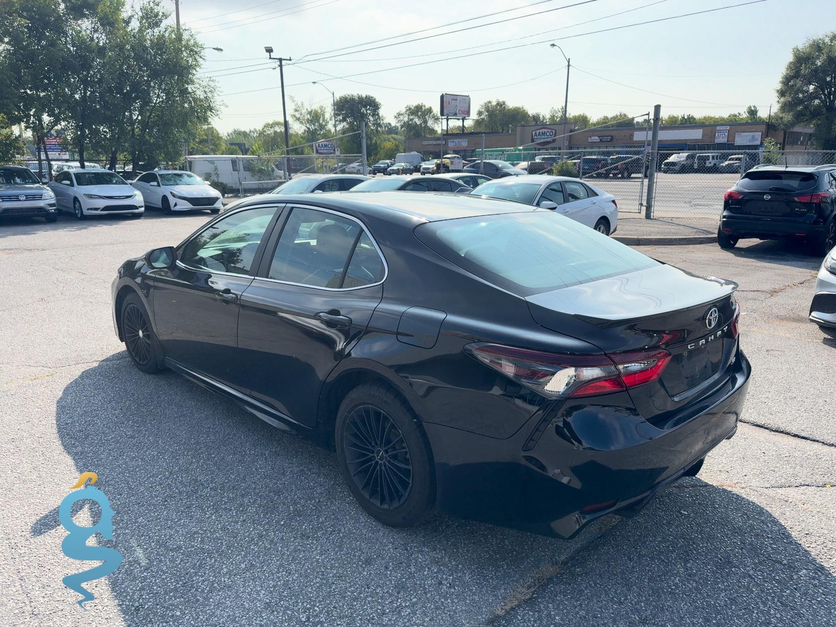 Toyota Camry 2.5 SE AXVA70L/GSV70L/AXVH70L