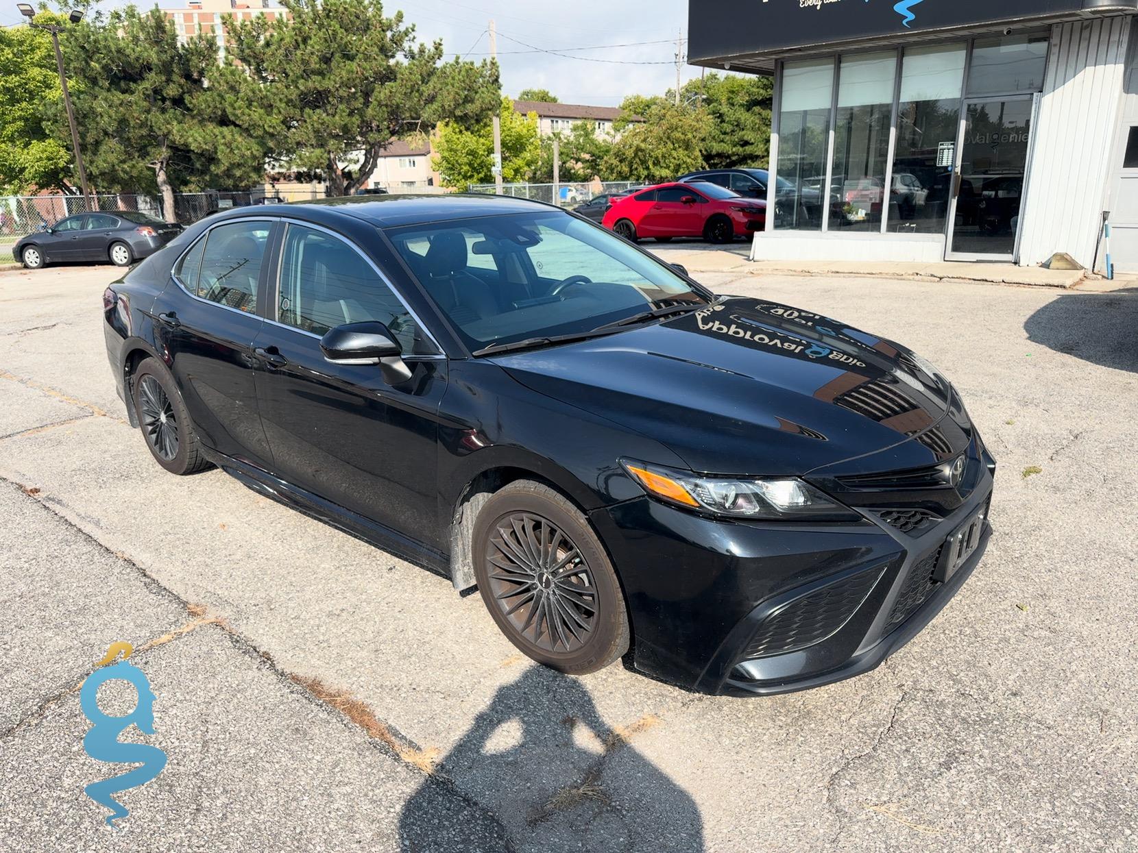 Toyota Camry 2.5 SE AXVA70L/GSV70L/AXVH70L