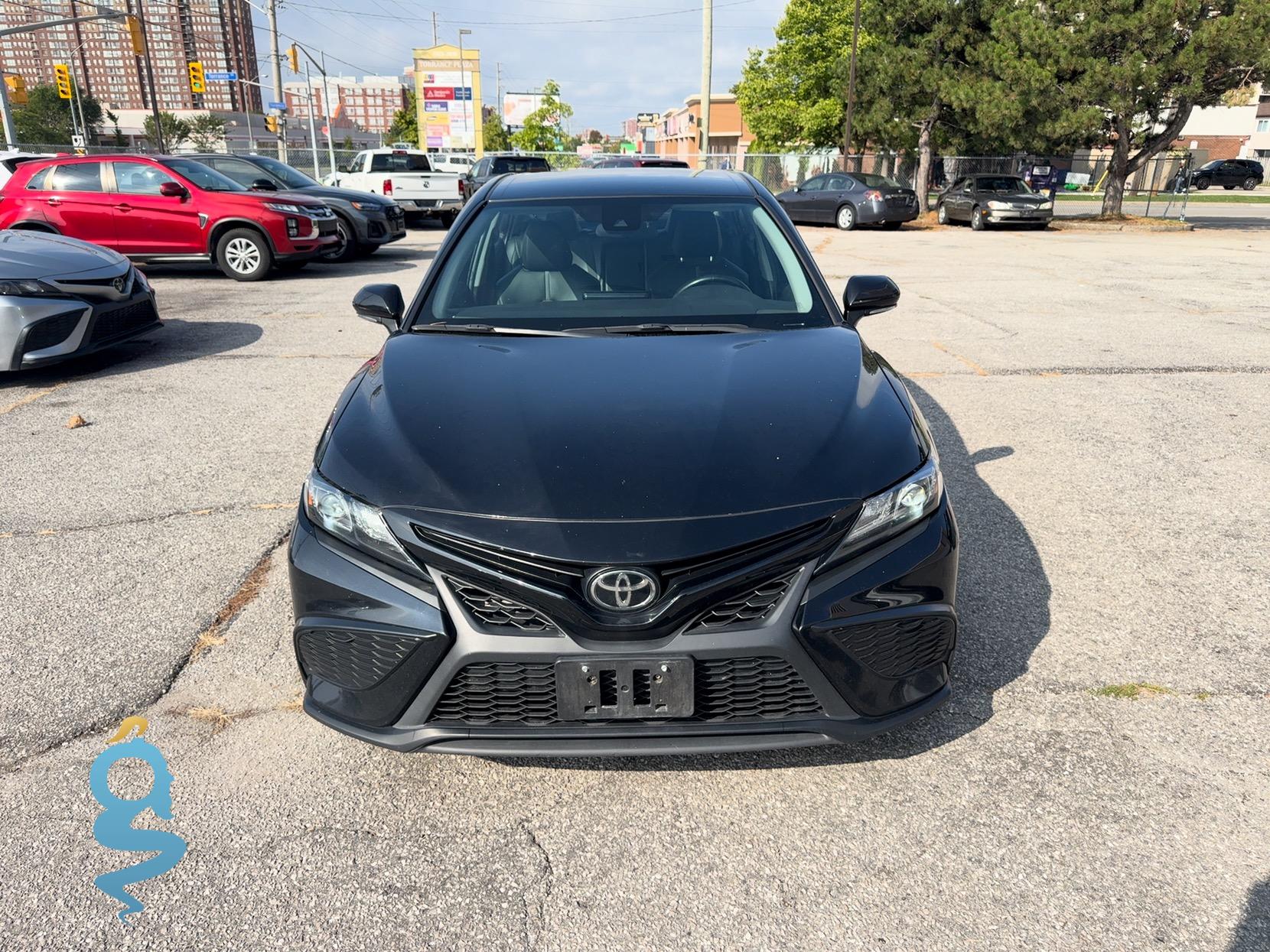 Toyota Camry 2.5 SE AXVA70L/GSV70L/AXVH70L