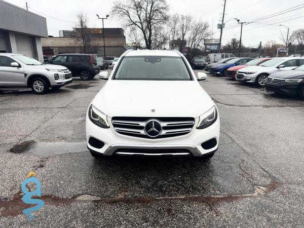 Mercedes-Benz GLC 300 2.0 Base-4M