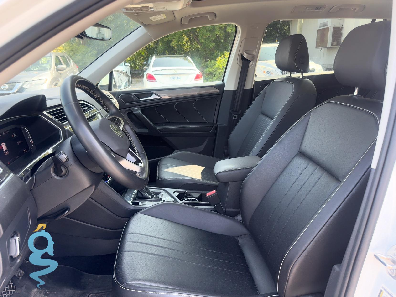Volkswagen Tiguan 2.0 4Motion SE w/Sunroof Pkg.