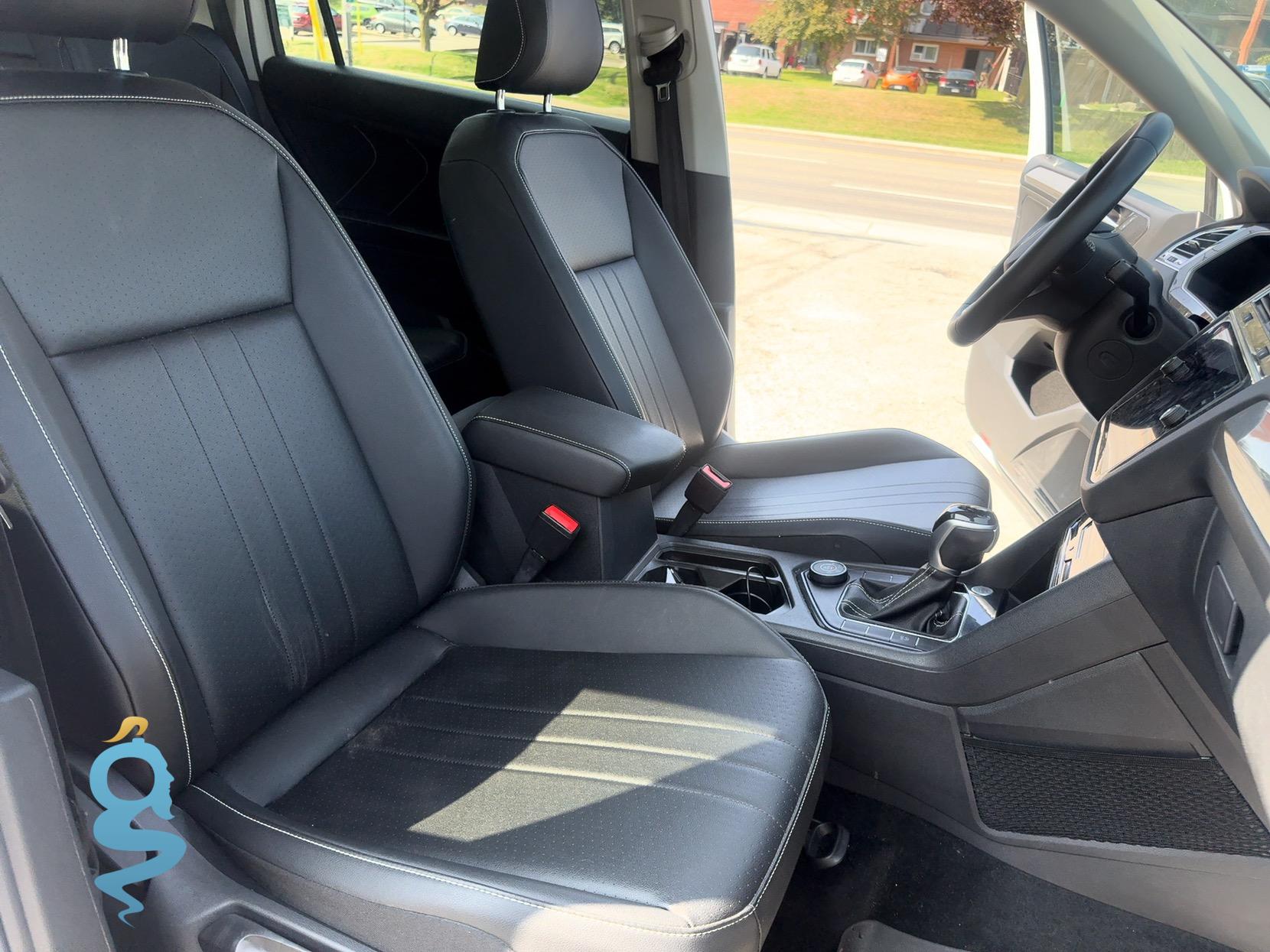 Volkswagen Tiguan 2.0 4Motion SE w/Sunroof Pkg.