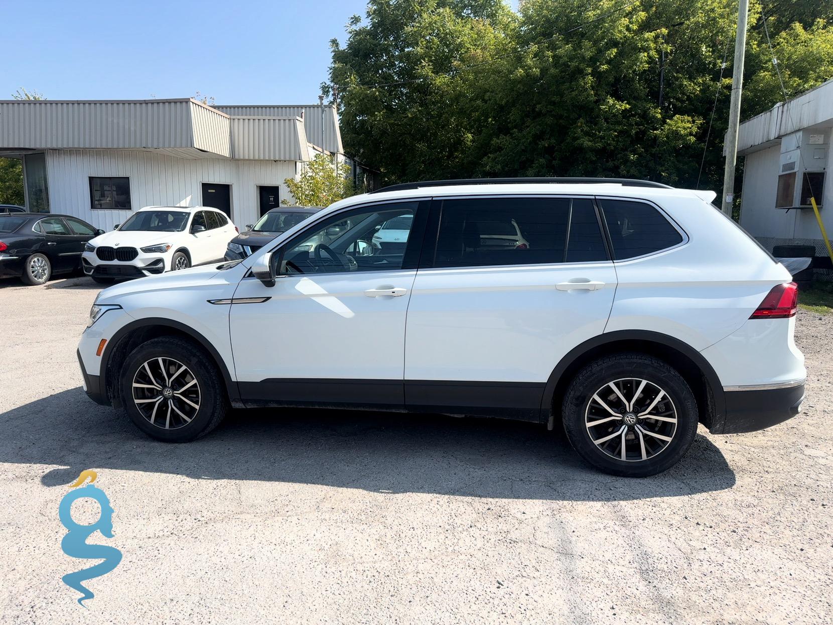 Volkswagen Tiguan 2.0 4Motion SE w/Sunroof Pkg.