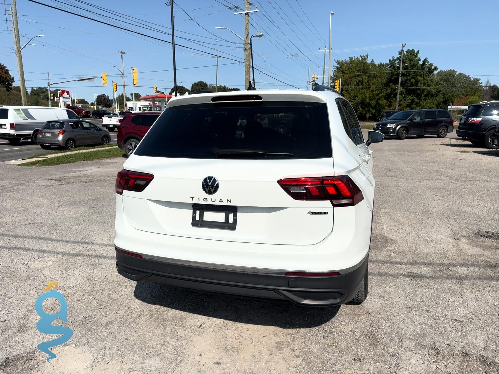 Volkswagen Tiguan 2.0 4Motion SE w/Sunroof Pkg.