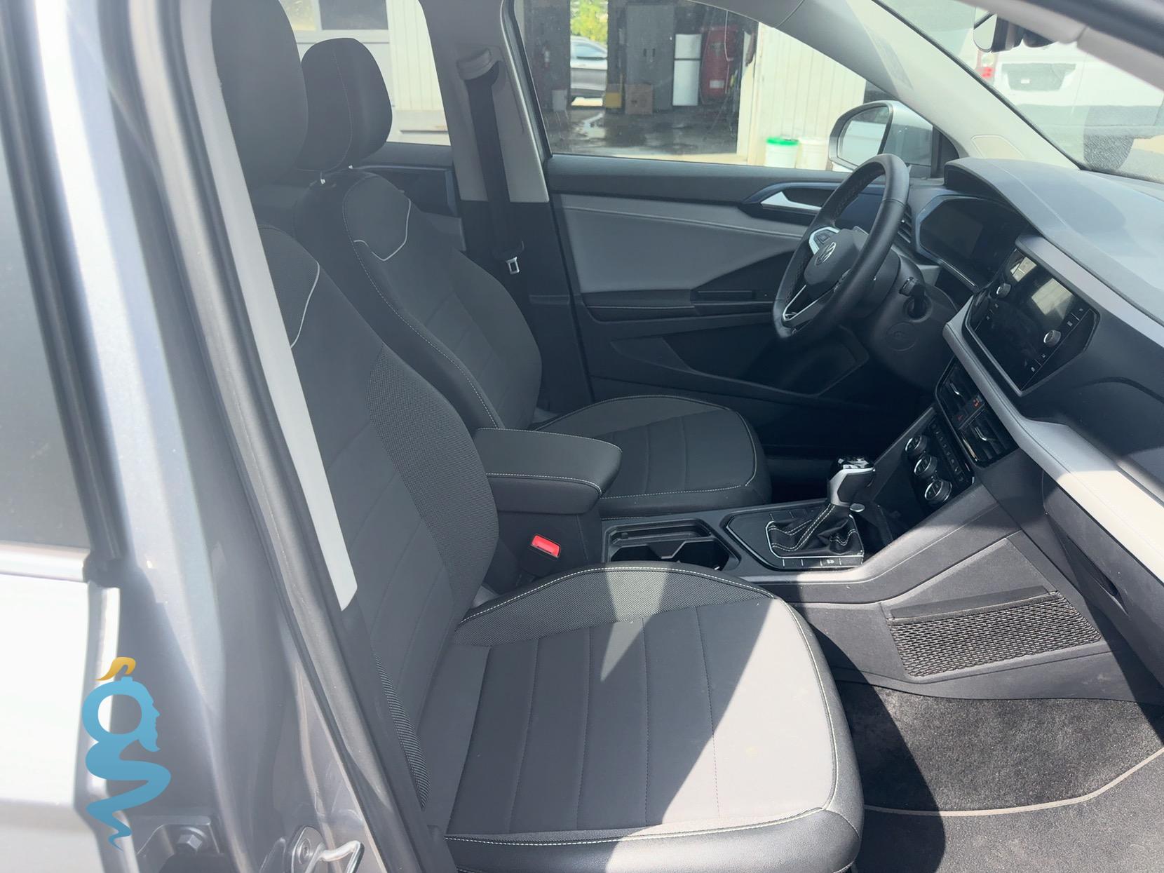 Volkswagen Taos 1.5 SE w/ Sunroof Pkg. Taos (facelift 2024)