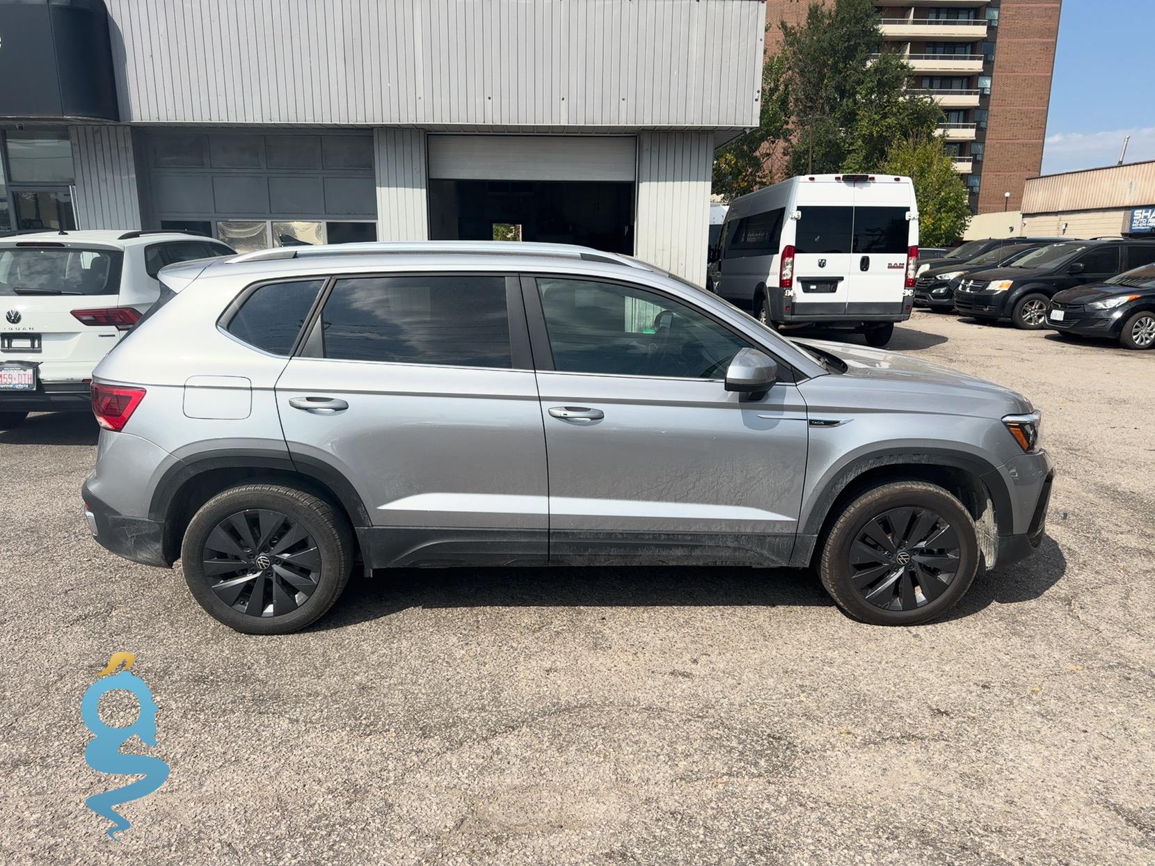 Volkswagen Taos 1.5 SE w/ Sunroof Pkg. Taos (facelift 2024)
