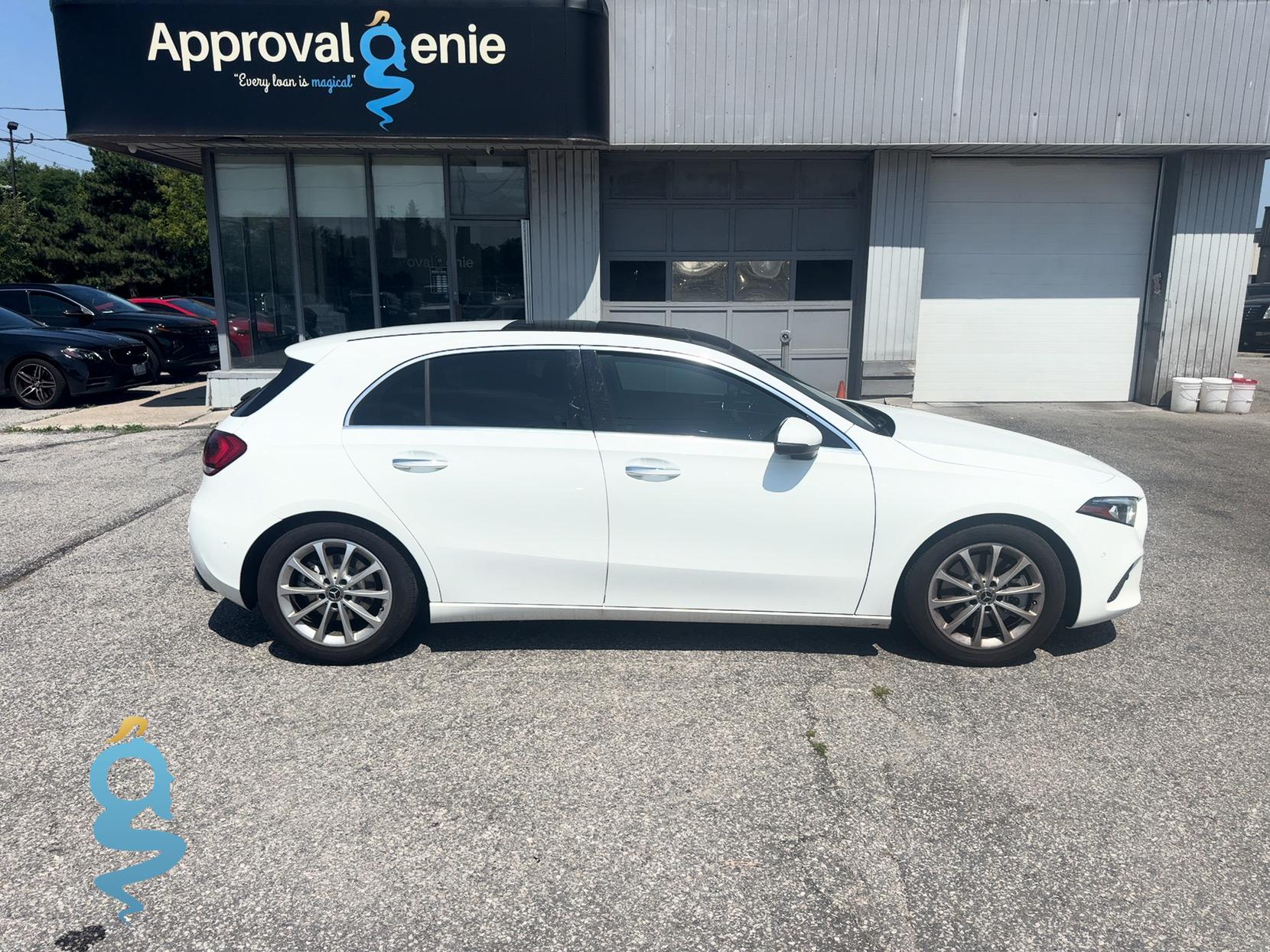 Mercedes-Benz A 220