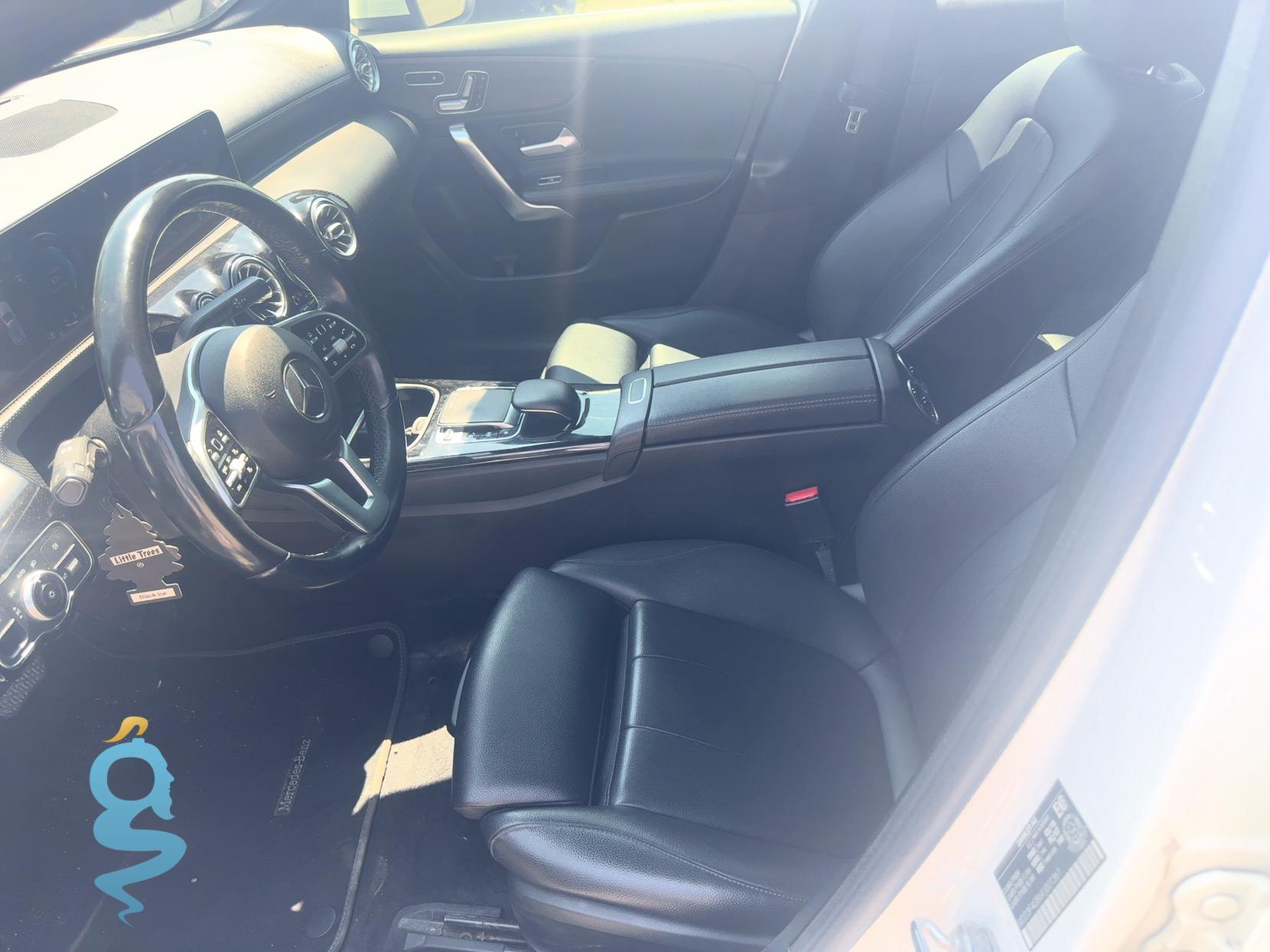 Mercedes-Benz A 220