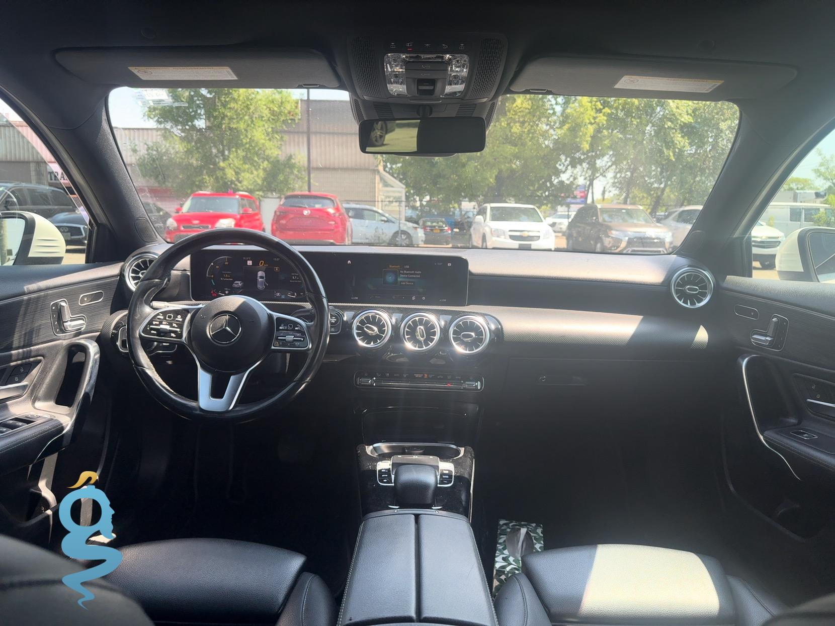 Mercedes-Benz A 220