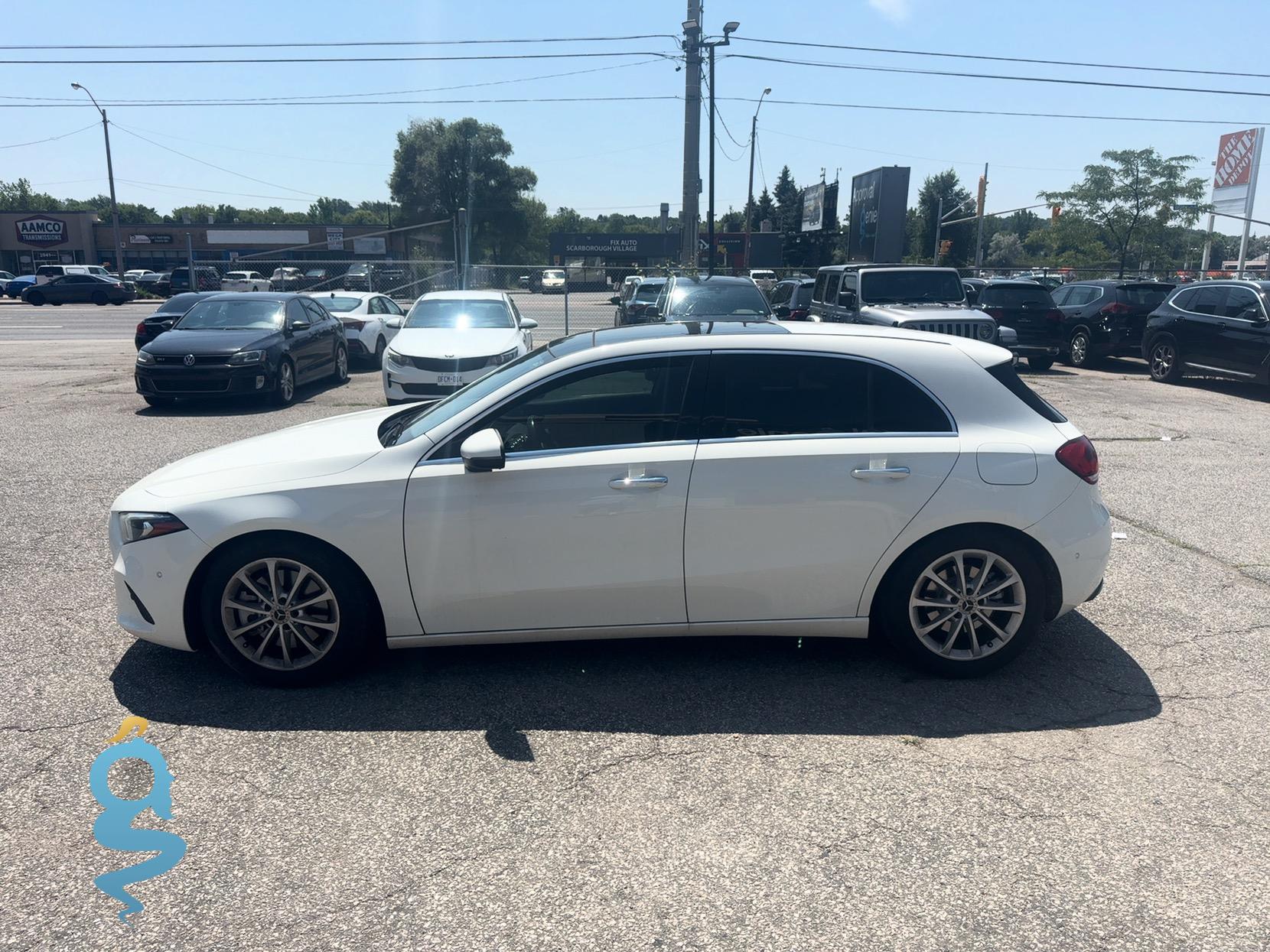 Mercedes-Benz A 220