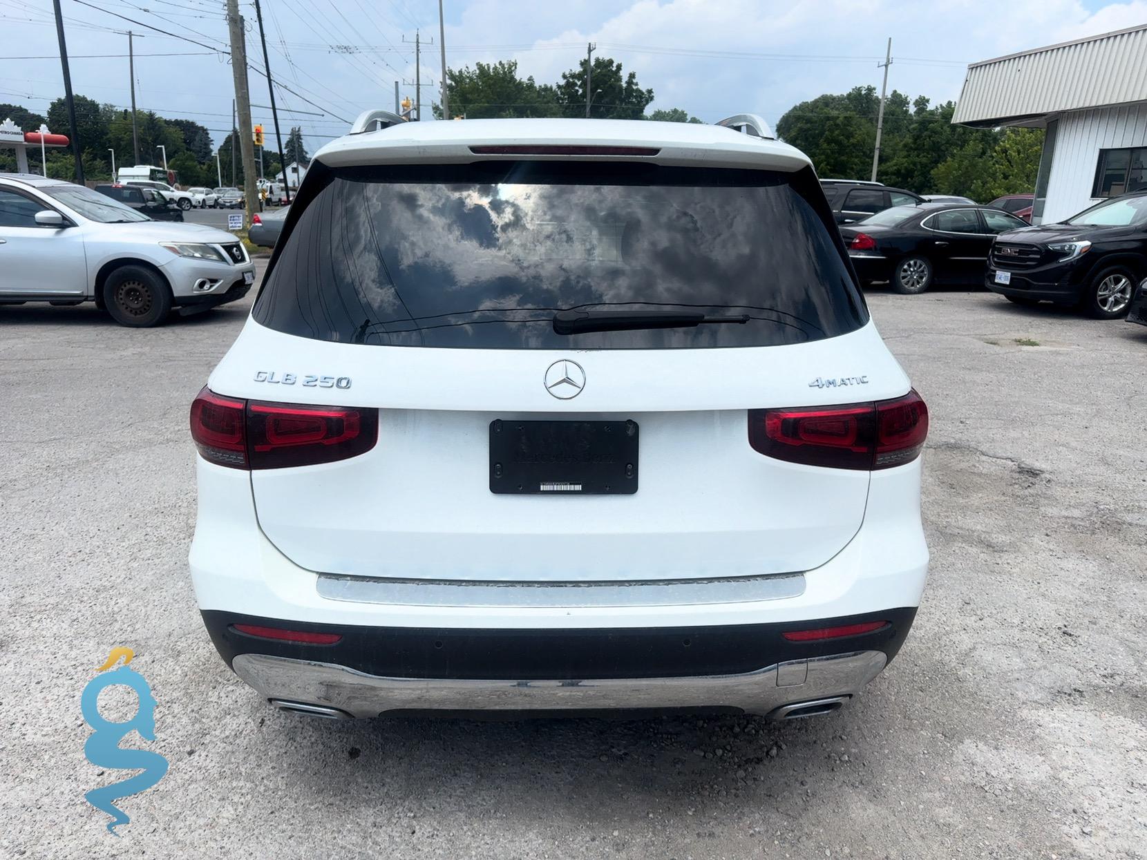 Mercedes-Benz GLB 250 2.0 GLB250-4M GLB250-4M