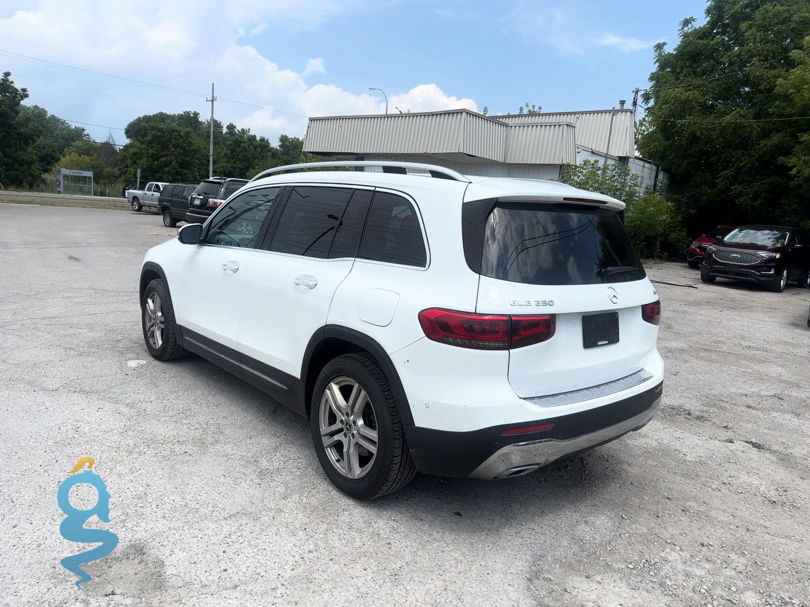 Mercedes-Benz GLB 250 2.0 GLB250-4M GLB250-4M
