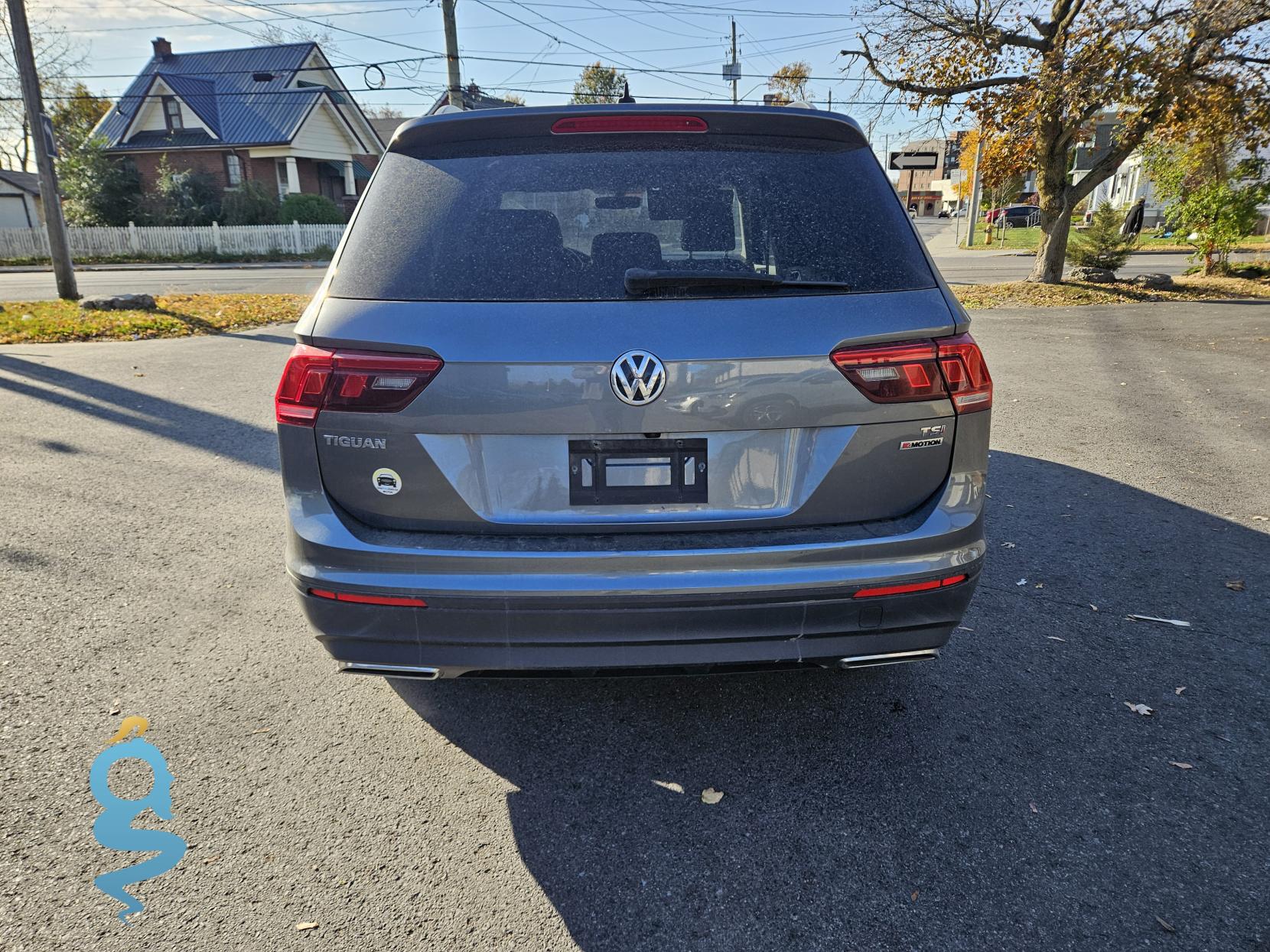 Volkswagen Tiguan 2.0 SE, SEL 4Motion