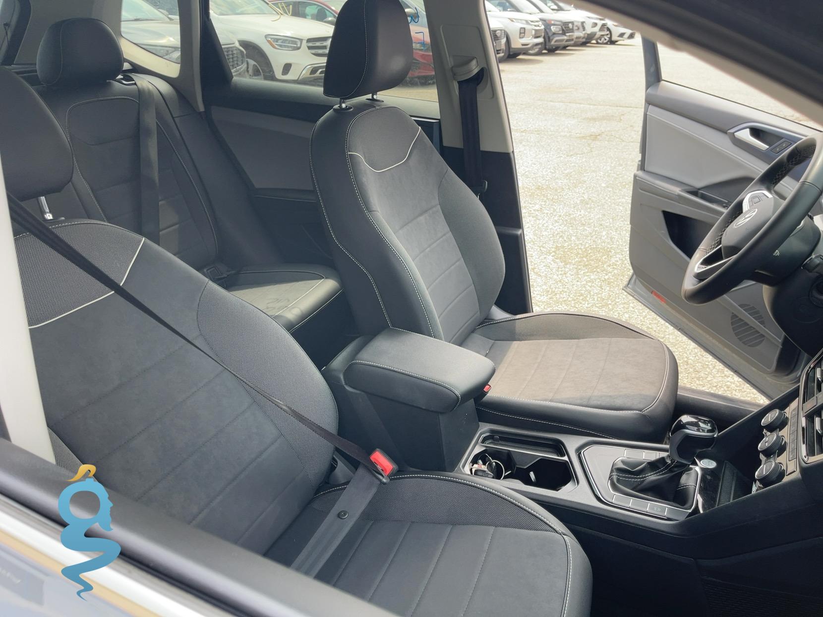 Volkswagen Taos 1.5 SE w/ Sunroof Pkg. Taos (facelift 2024)