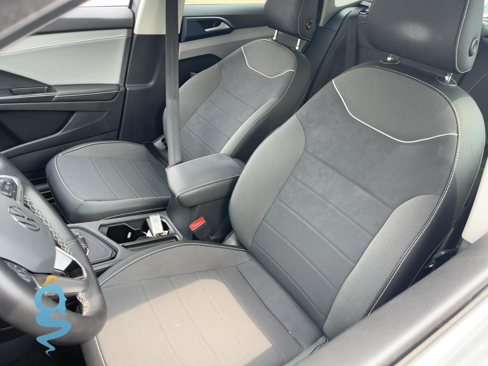 Volkswagen Taos 1.5 SE w/ Sunroof Pkg. Taos (facelift 2024)