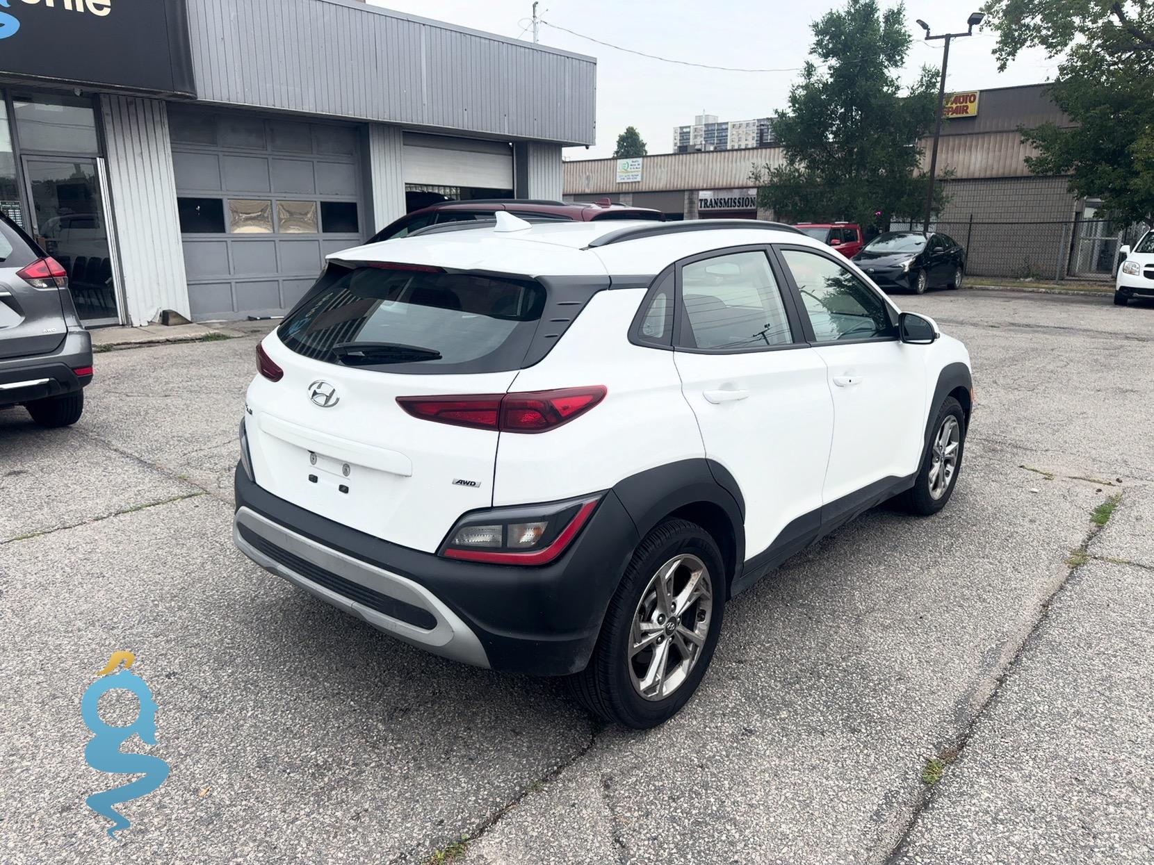 Hyundai Kona 2.0 SEL Without FCA, SEL + Convenience Pkg (without FCA), SE Kona II