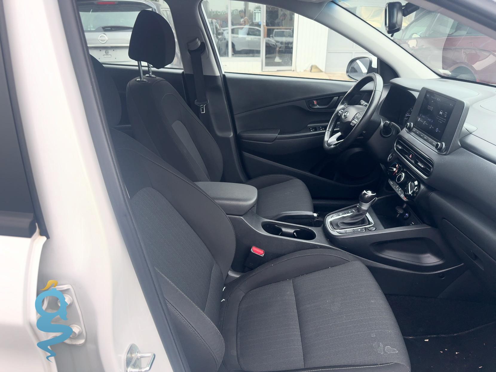 Hyundai Kona 2.0 SEL Without FCA, SEL + Convenience Pkg (without FCA), SE Kona II