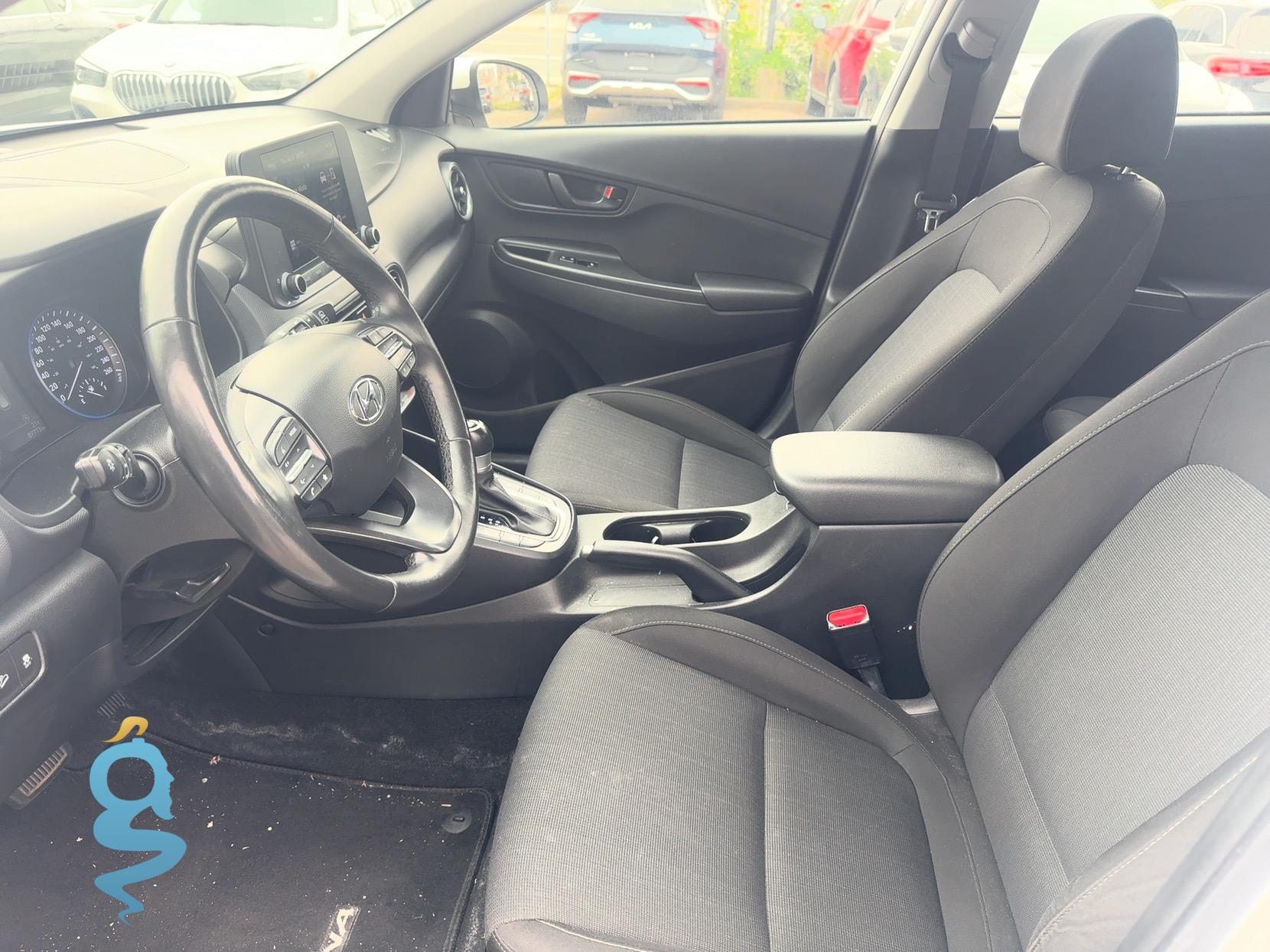 Hyundai Kona 2.0 SEL Without FCA, SEL + Convenience Pkg (without FCA), SE Kona II