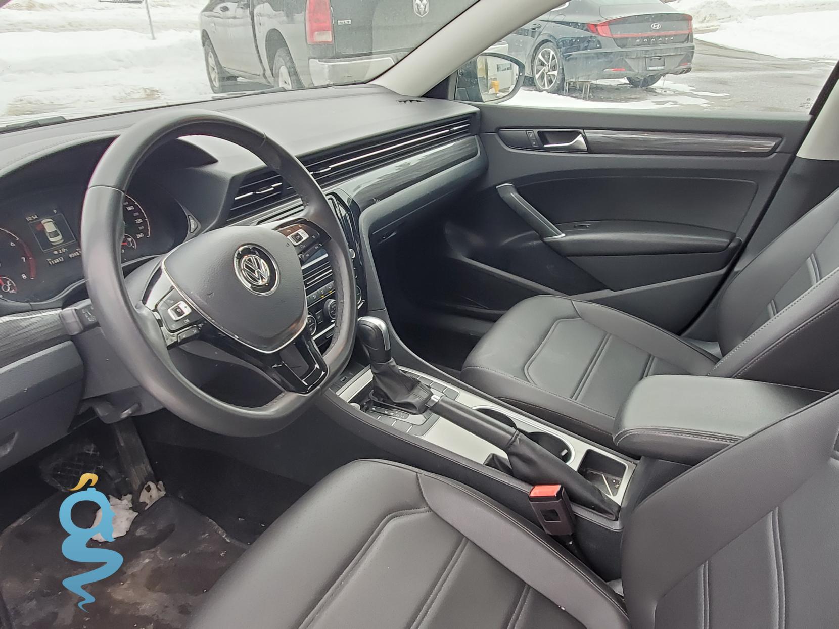 Volkswagen Passat 2.0 Highline 2.0 TSI SE, SE w/ Technology